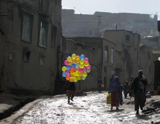 balloon sellers afghan 02